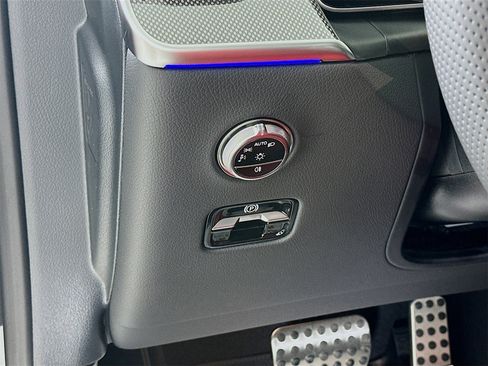 New 2026 Mercedes-Benz GLC 43 AMG 4MATIC Coupe image 11