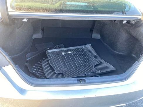 Used 2023 Toyota Camry SE image 19