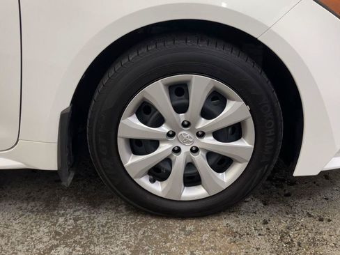 Used 2023 Toyota Corolla LE w/ Carpet Mat Package (TMS) FWD image 15