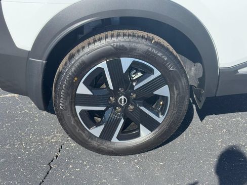 Used 2026 Nissan Kicks SV w/ Cold Weather Package AWD/4WD image 4