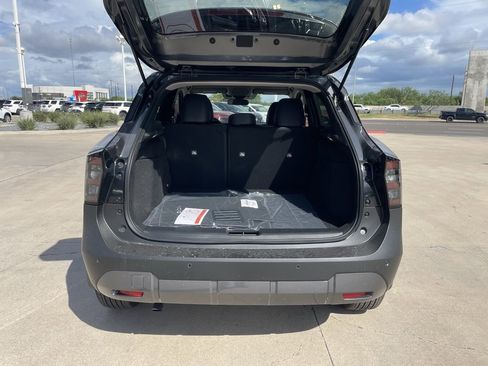 New 2026 Nissan Kicks SR w/ Cold Weather Package image 5