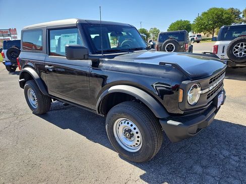 New 2026 Ford Bronco 2-Door AWD/4WD image 1