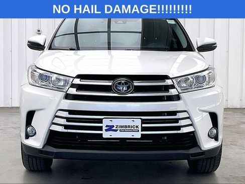 Used 2019 Toyota Highlander XLE AWD/4WD image 3