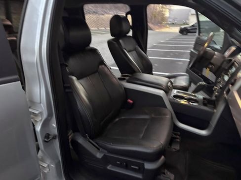 Used 2013 Ford F150 Lariat w/ Lariat Chrome Pkg image 26