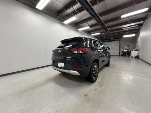 Certified 2025 Chevrolet TrailBlazer LT AWD/4WD image 8