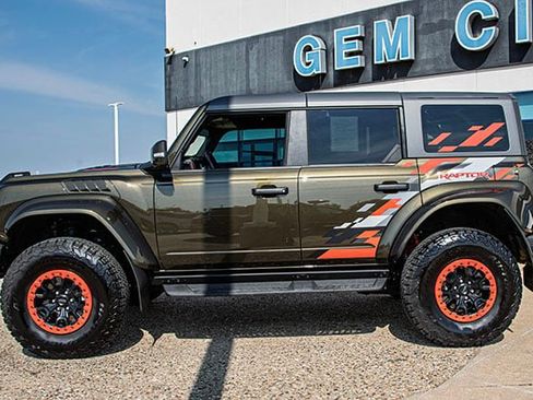 Used 2024 Ford Bronco Raptor image 2