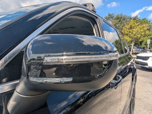 Certified 2024 Kia Telluride EX FWD image 12