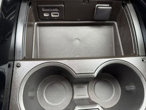 Used 2021 GMC Yukon Denali image 38