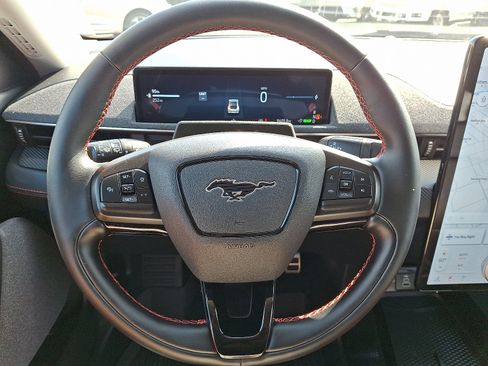 Used 2025 Ford Mustang Mach-E Premium w/ Sport Appearance Package AWD/4WD image 18