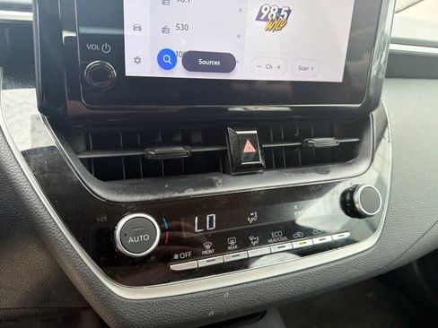 Used 2024 Toyota Corolla LE FWD image 18
