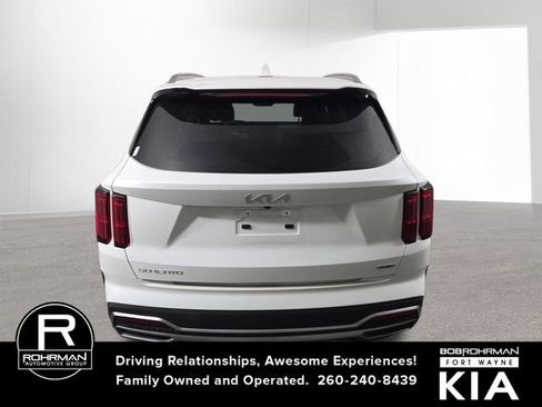 Certified 2023 Kia Sorento SX Prestige image 9