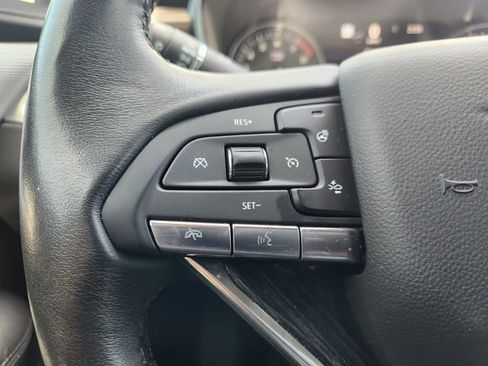 Used 2023 Cadillac XT6 Premium Luxury w/ Technology Package FWD image 28