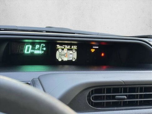 Used 2012 Toyota Prius C One image 12