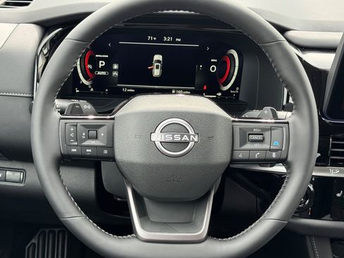 New 2026 Nissan Pathfinder SL AWD/4WD image 13