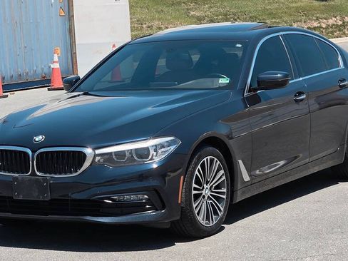 Used 2017 BMW 530i xDrive AWD/4WD image 11