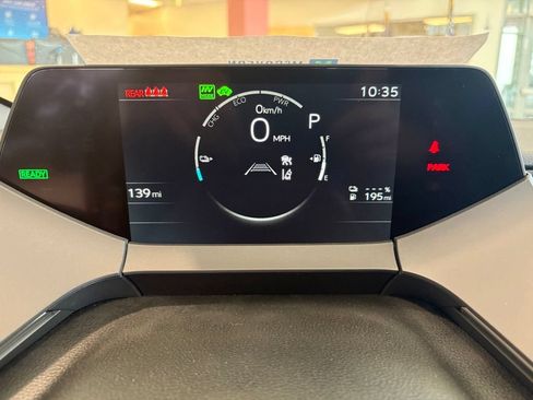 New 2026 Toyota Prius Plug-In Hybrid FWD image 38