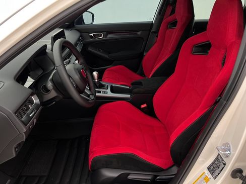 Used 2025 Honda Civic Type R image 11
