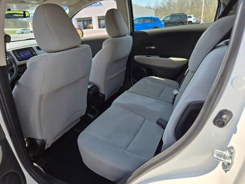 Used 2022 Honda HR-V LX image 11