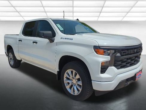 New 2026 Chevrolet Silverado 1500 Custom image 1