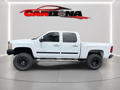 Used 2010 Chevrolet Silverado 1500 LTZ AWD/4WD image 10