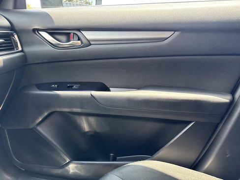 Used 2019 MAZDA CX-5 Sport FWD image 23