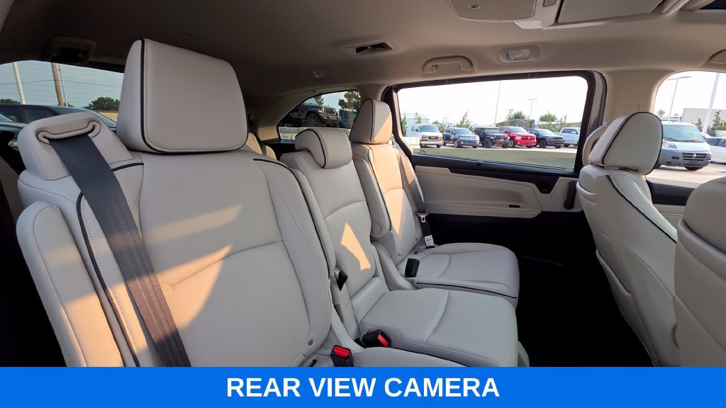 New 2026 Honda Odyssey Touring image 13