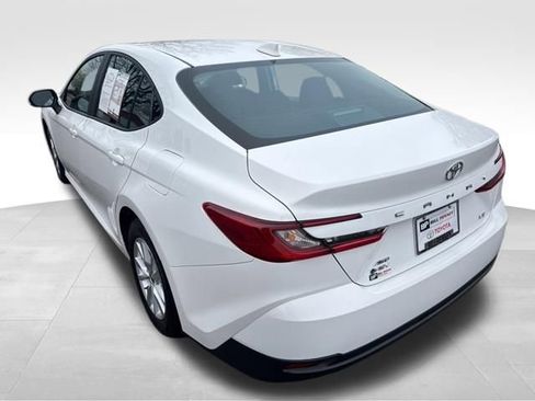 Used 2025 Toyota Camry LE AWD/4WD image 3