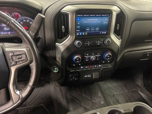Used 2022 Chevrolet Silverado 2500 LT w/ Convenience Package image 20