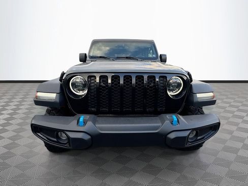 Used 2023 Jeep Wrangler Unlimited w/ Cold Weather Group AWD/4WD image 2