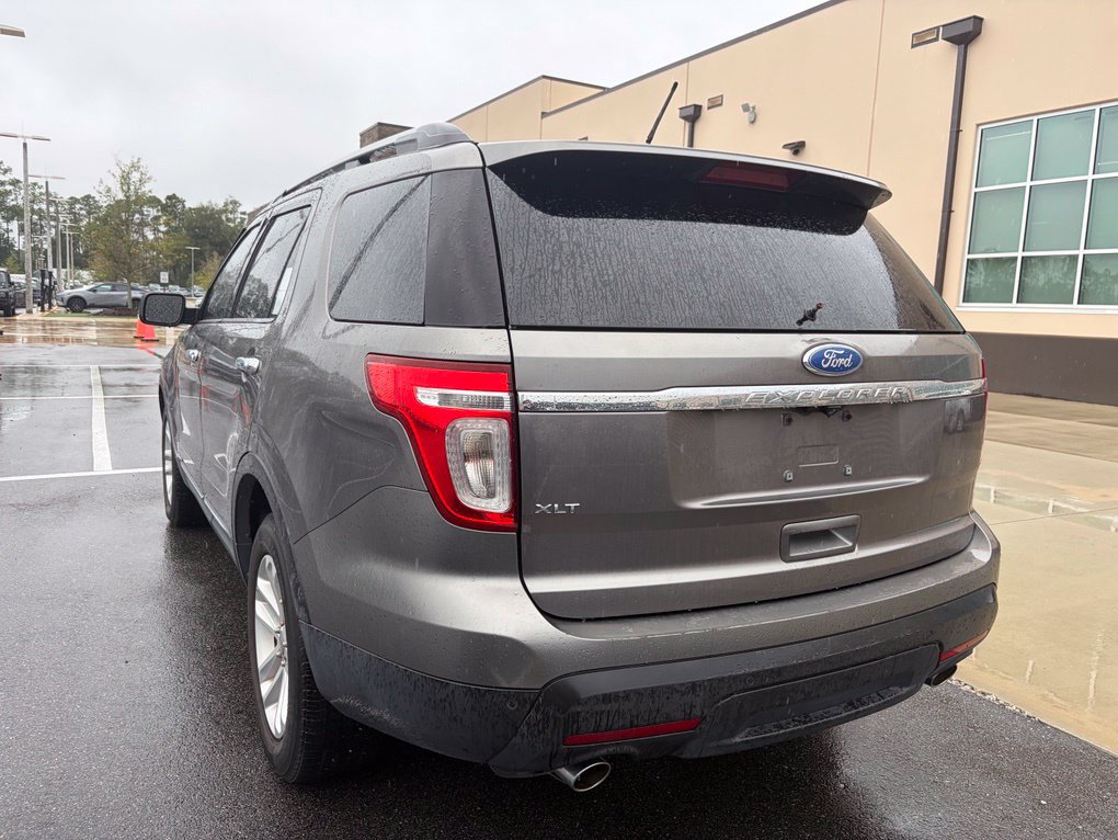 Used 2011 Ford Explorer XLT w/ 202A Rapid Spec Order Code FWD image 3