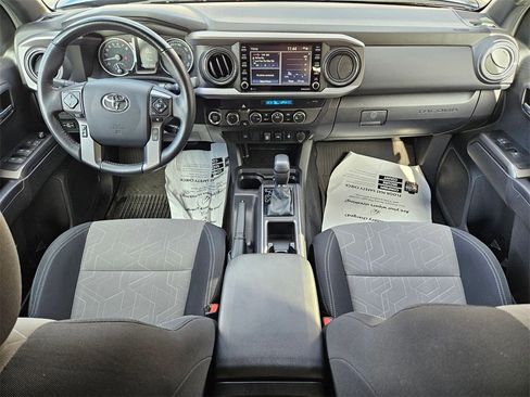 Certified 2023 Toyota Tacoma TRD Off-Road image 21