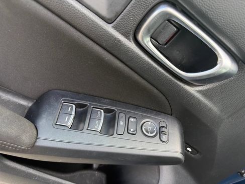 Used 2025 Honda Civic Sport image 6