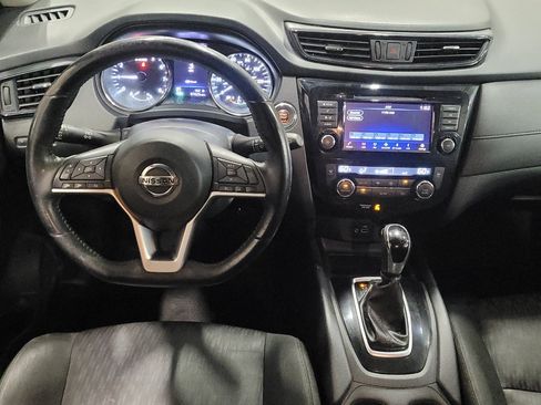 Used 2018 Nissan Rogue SV AWD/4WD image 22