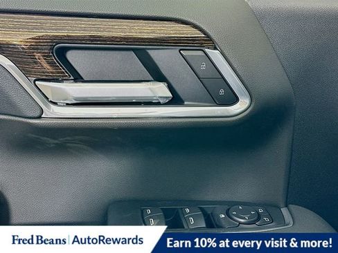 New 2026 GMC Sierra 1500 Elevation image 16