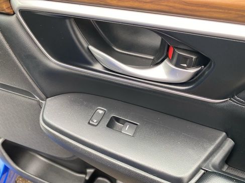 Used 2022 Honda CR-V Touring image 12