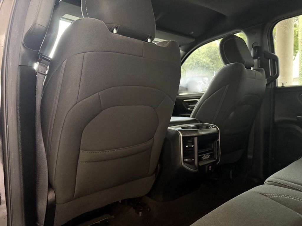 Used 2021 RAM 1500 Big Horn AWD/4WD image 37