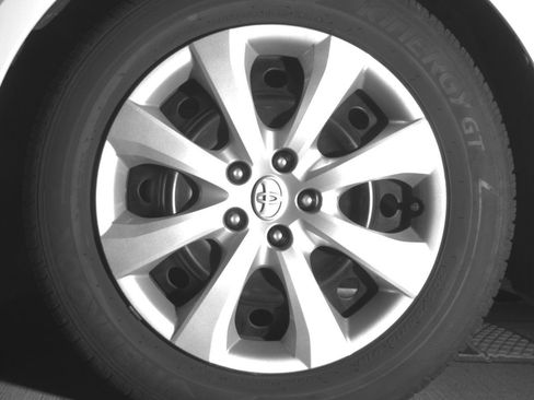 Used 2025 Toyota Corolla LE FWD image 12