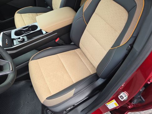 New 2026 Chevrolet Equinox ACTIV AWD/4WD image 6