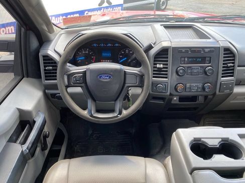 Used 2017 Ford F350 XL w/ Camper Package RWD image 16
