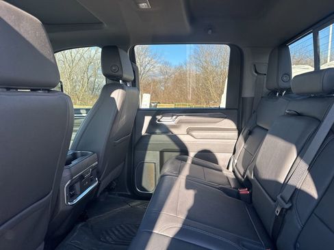 Used 2024 Chevrolet Silverado 2500 LTZ w/ LTZ Premium Package image 10