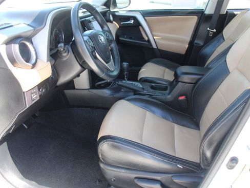 Used 2018 Toyota RAV4 XLE w/ Plus Extra Value Package AWD/4WD image 12