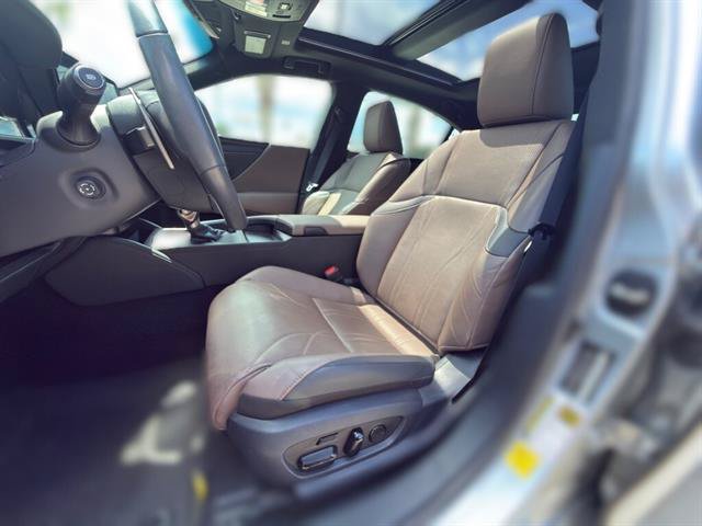 Certified 2024 Lexus ES 350 Ultra Luxury w/ Accessory Package (Z2) FWD image 12