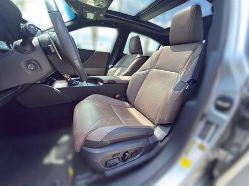 Certified 2024 Lexus ES 350 Ultra Luxury w/ Accessory Package (Z2) FWD image 12