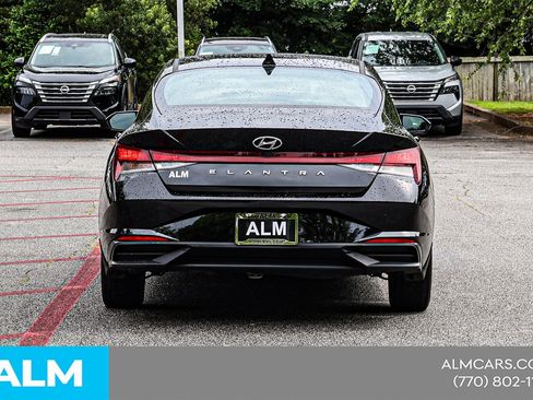 Used 2023 Hyundai Elantra SEL FWD image 13