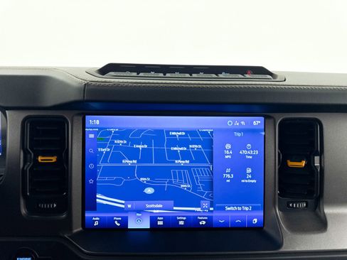 Used 2024 Ford Bronco Badlands image 4