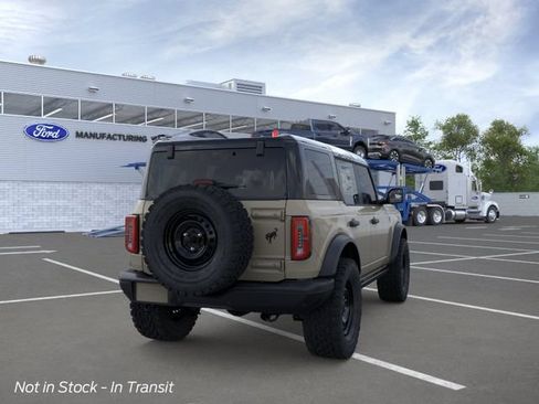 New 2026 Ford Bronco Badlands w/ Black Appearance Package AWD/4WD image 8