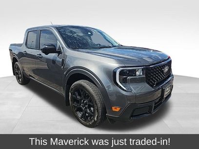 Certified 2025 Ford Maverick Lariat w/ Black Appearance Package