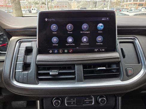 Used 2021 Chevrolet Suburban Z71 w/ Z71 Off-Road Package image 18