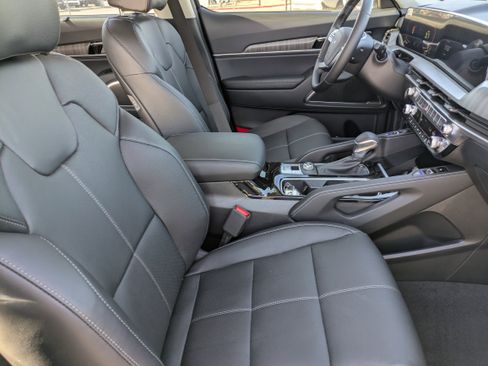 New 2025 Kia Telluride EX w/ EX Captain's Chair Package image 12