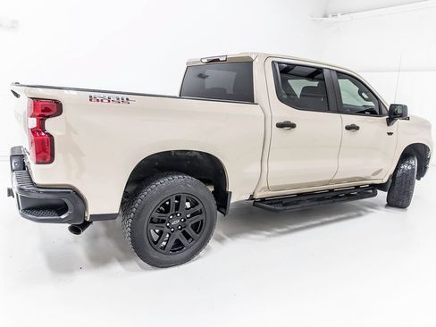 Used 2023 Chevrolet Silverado 1500 Custom Trail Boss w/ LPO, Dark Essentials Package AWD/4WD image 8